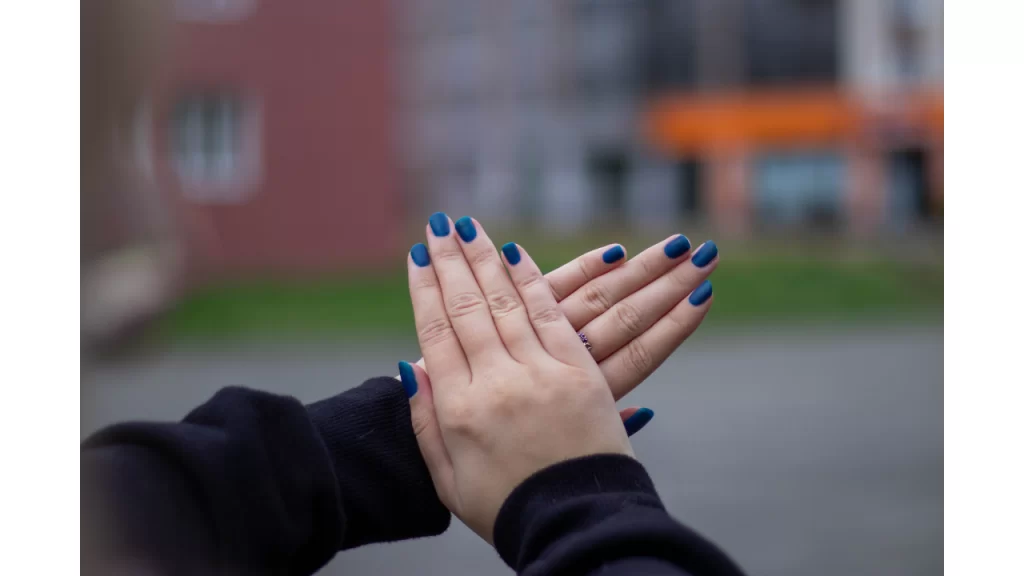 Blue nail colour
